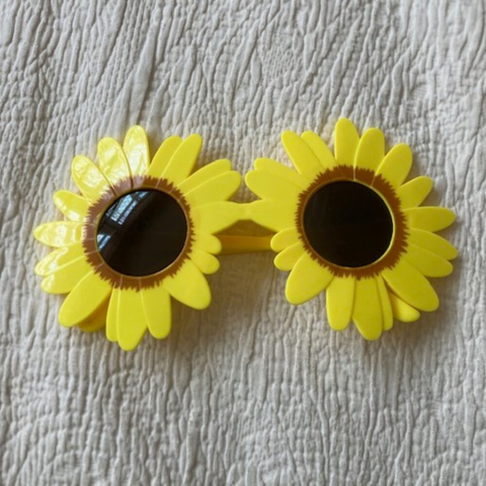 Bright Happy Yellow Sunflower Sunglasses